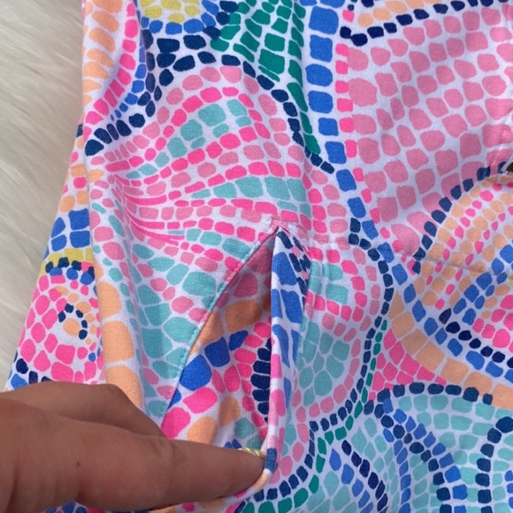 Lilly Pulitzer Multi Tile Wave Popover - Picture 2 of 5